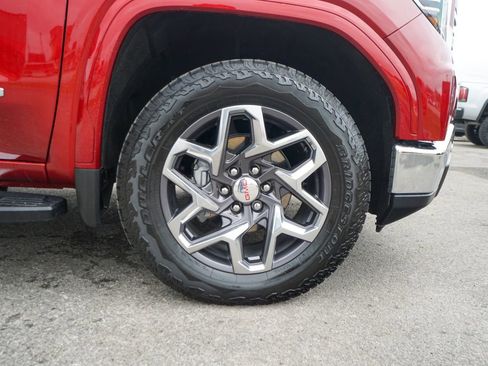 Used 2024 GMC Sierra 1500 SLT w/ SLT Premium Plus Package image 13