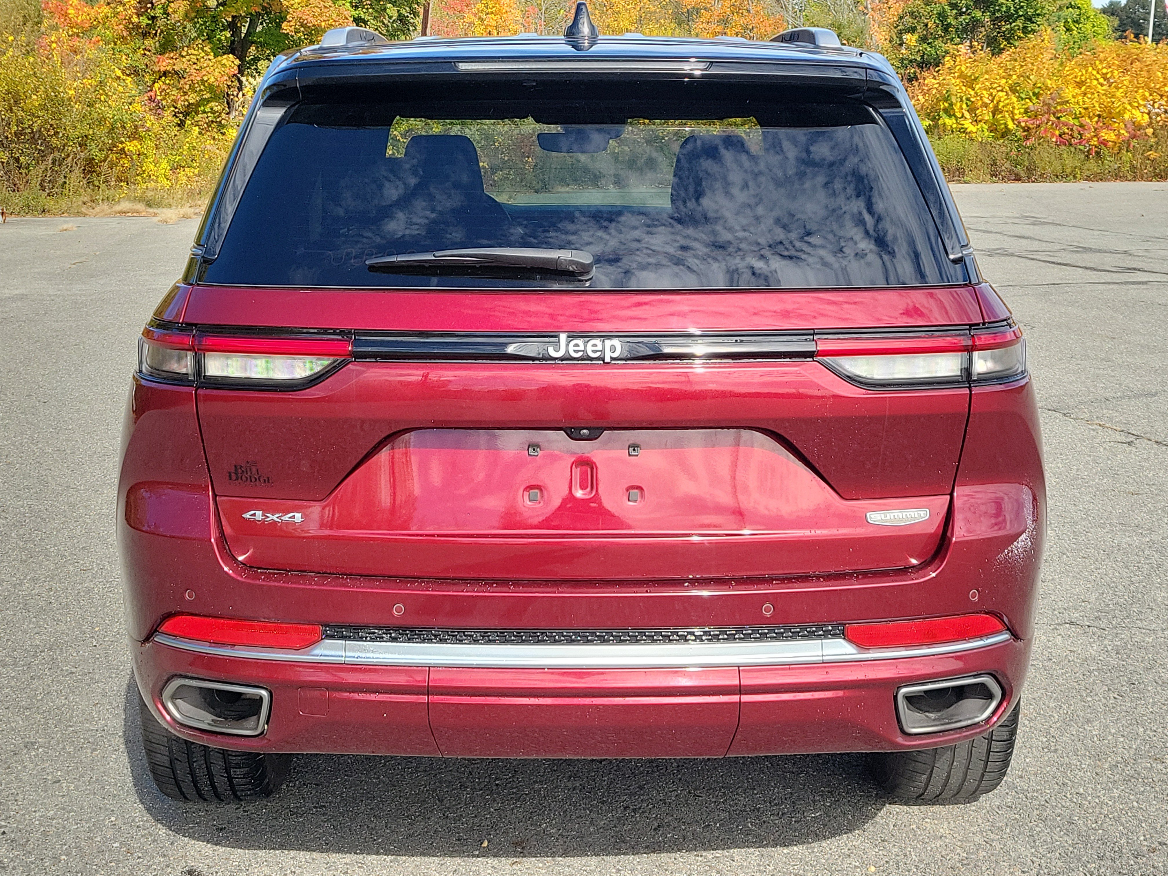 Used 2024 Jeep Grand Cherokee Summit AWD/4WD image 6