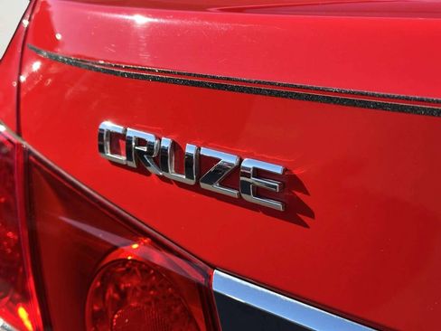 Used 2016 Chevrolet Cruze LS image 5