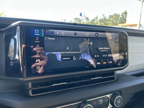 New 2026 Jeep Gladiator Sport image 25