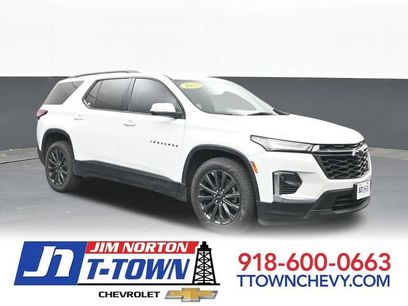 Used 2023 Chevrolet Traverse RS