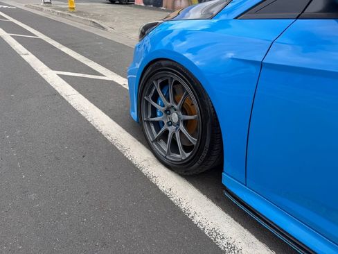 Used 2017 Ford Focus RS AWD/4WD image 11