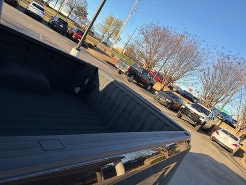 Used 2022 Chevrolet Silverado 1500 LTZ w/ Technology Package image 12