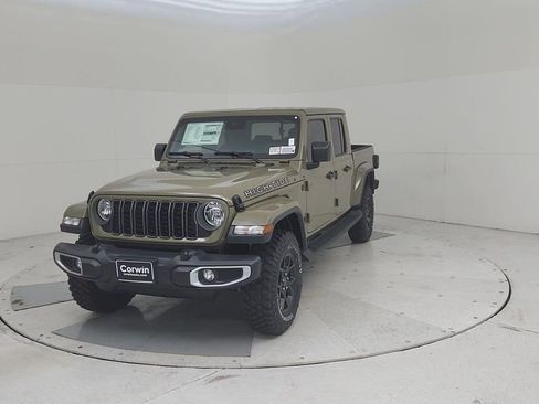 New 2025 Jeep Gladiator Sport image 7