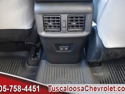 Used 2022 Toyota RAV4 XLE Premium image 27