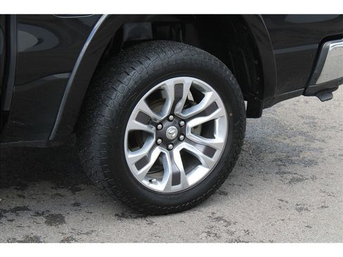 Used 2019 RAM 1500 Limited AWD/4WD image 6
