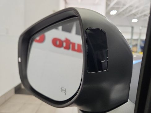 Used 2024 Subaru Forester Touring image 9