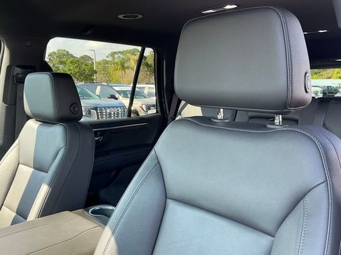 Used 2025 Chevrolet Tahoe LT image 27