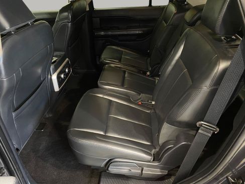 Used 2022 Ford Expedition XLT AWD/4WD image 22
