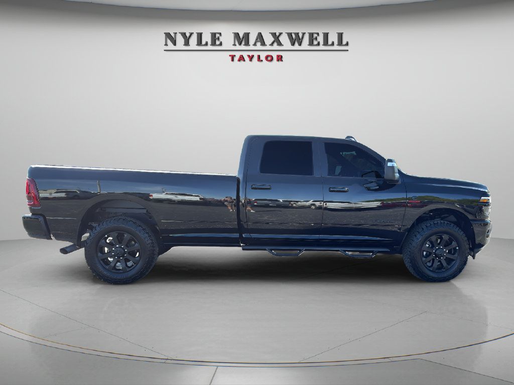 Used 2026 RAM 3500 Laramie AWD/4WD image 13