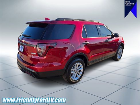 Certified 2017 Ford Explorer FWD image 4
