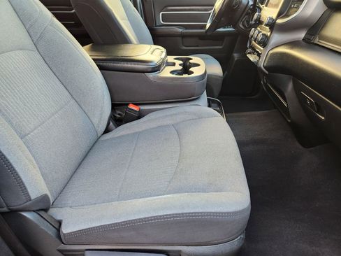 Used 2024 RAM 3500 Big Horn image 23