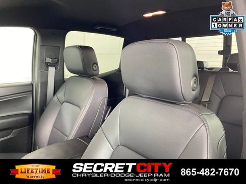 Used 2024 Chevrolet Colorado Trail Boss w/ Advanced Trailering Package AWD/4WD image 10