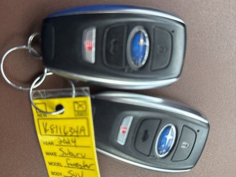 Used 2024 Subaru Forester Touring AWD/4WD image 35