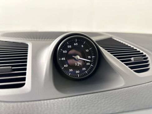 Certified 2025 Porsche Cayenne image 28