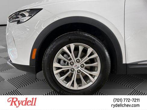 Used 2023 Buick Envision Preferred AWD/4WD image 9
