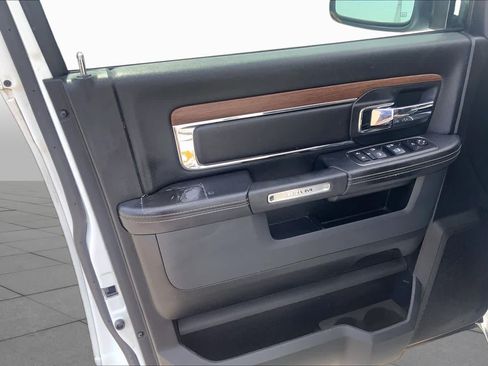 Used 2017 RAM 1500 Laramie w/ Convenience Group RWD image 21