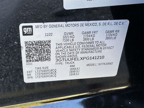 Used 2023 GMC Sierra 1500 AT4X image 27