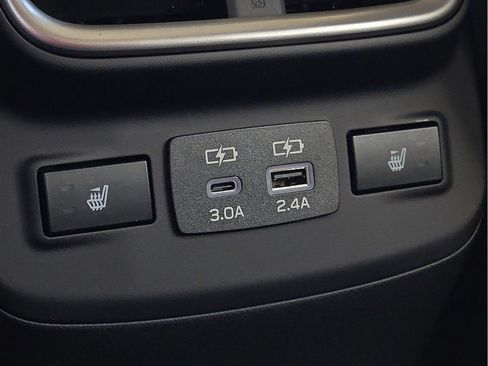 Certified 2025 Subaru Outback Touring AWD/4WD image 20