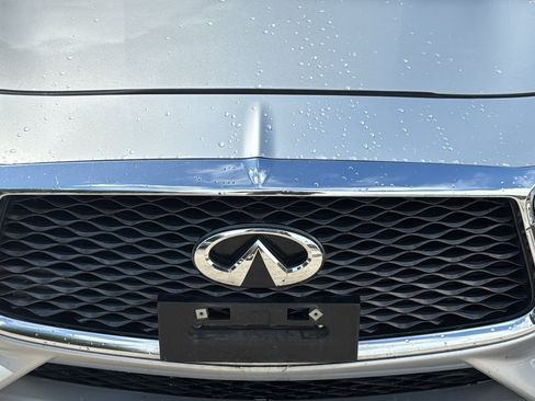 Used 2017 INFINITI Q60 3.0t w/ Premium Plus Package 3.0T RWD image 7
