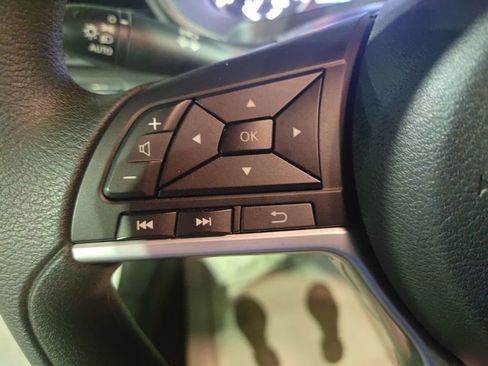 Used 2025 Nissan Altima 2.5 SV image 20