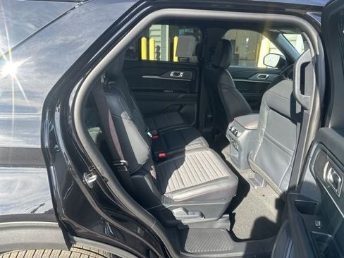 New 2026 Ford Explorer ST-Line image 31