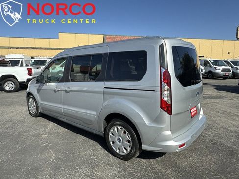 Used 2018 Ford Transit Connect XLT image 10