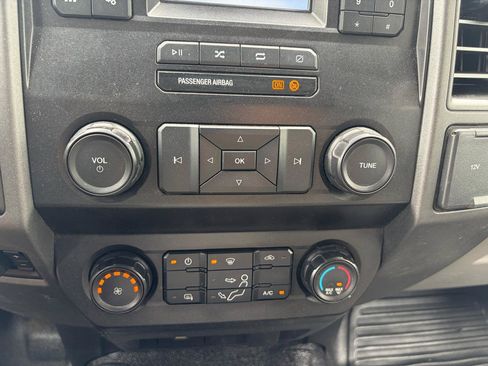 Used 2020 Ford F550 4x4 Regular Cab Super Duty image 27