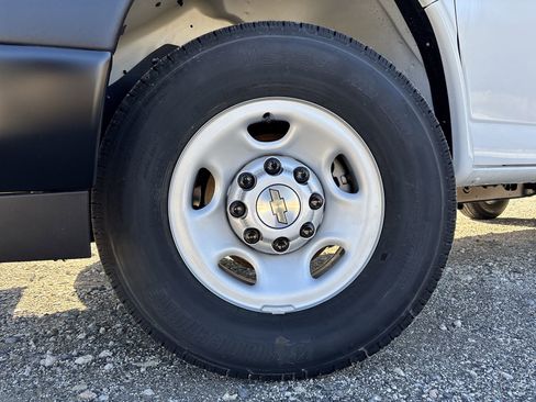 New 2025 Chevrolet Express 2500 w/ Driver Convenience Package image 13