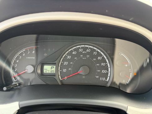 Used 2014 Toyota Sienna LE image 43