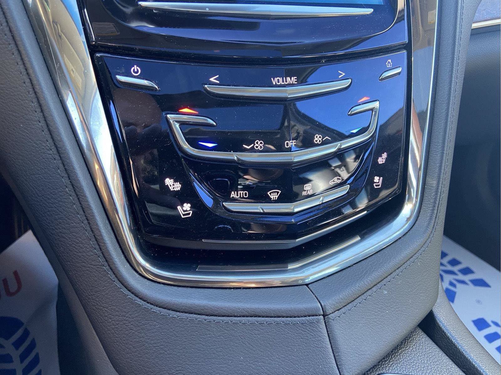 Used 2019 Cadillac CTS Luxury RWD image 33