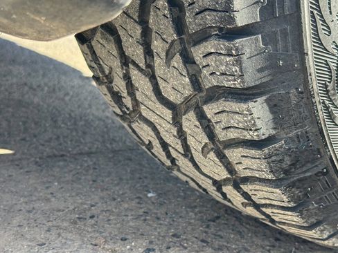 Used 2018 Nissan Frontier PRO-4X image 10