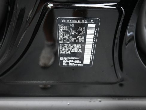 New 2025 Nissan Armada Platinum Reserve image 9