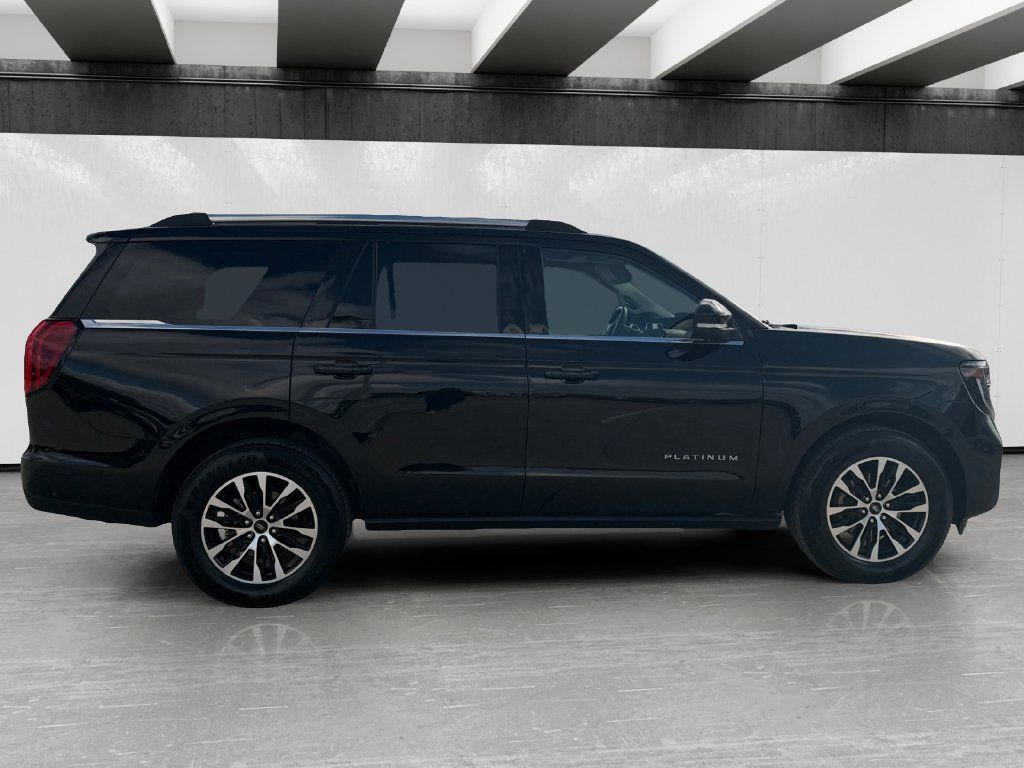 Used 2025 Ford Expedition Platinum AWD/4WD image 6