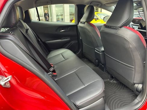 Certified 2025 Toyota Prius Plug-In Hybrid image 15