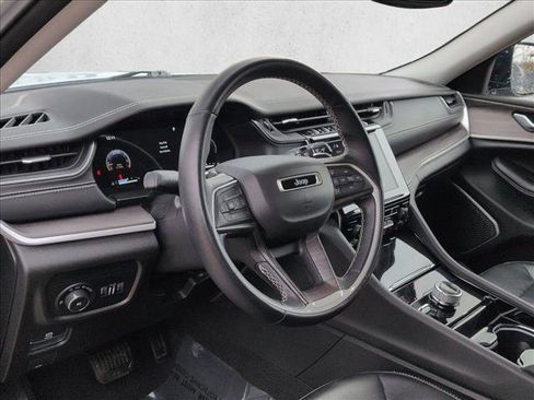 Used 2021 Jeep Grand Cherokee L Limited image 10