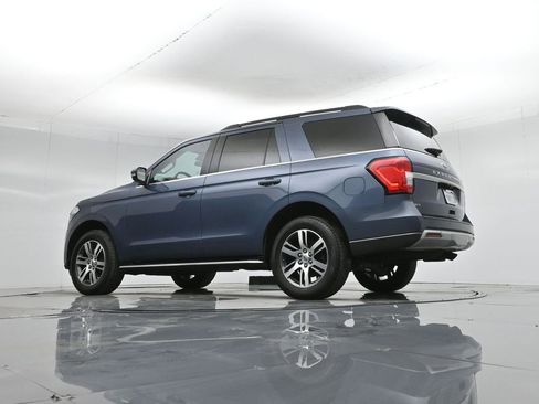 Used 2023 Ford Expedition XLT image 60
