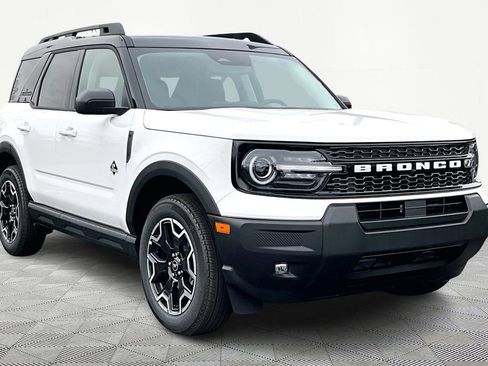 New 2025 Ford Bronco Sport Outer Banks image 1