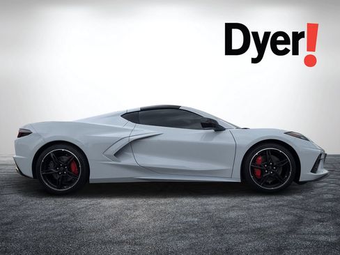 Used 2021 Chevrolet Corvette Stingray Premium Cpe w/ Z51 Performance Package RWD image 2
