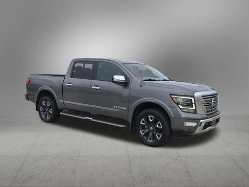 Used 2021 Nissan Titan Platinum Reserve AWD/4WD image 8