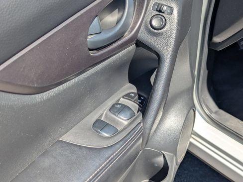 Used 2019 Nissan Rogue Sport S AWD/4WD image 24