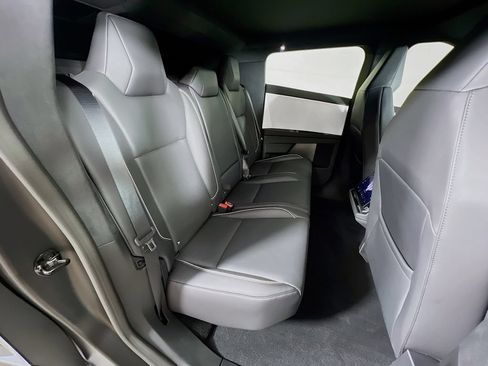 Used 2024 Tesla Cybertruck AWD Crew Cab image 27