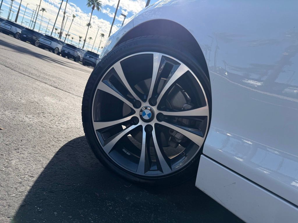 Used 2019 BMW 230i Coupe w/ Premium Package RWD image 5
