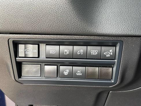 New 2026 Toyota Tundra Limited AWD/4WD image 25