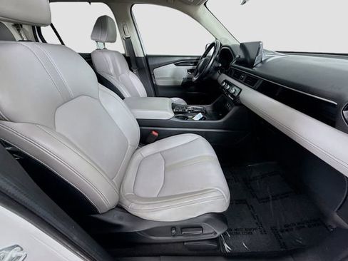 Used 2024 Honda Pilot Touring image 30