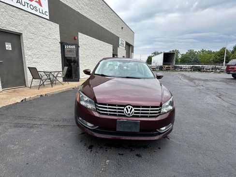 Used 2012 Volkswagen Passat TDI SEL Premium FWD image 9