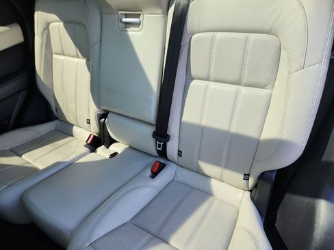 Used 2019 Land Rover Range Rover Sport HSE AWD/4WD image 26