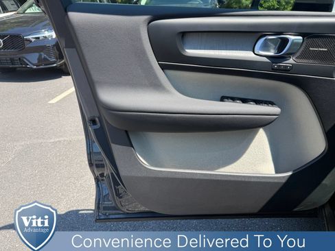 New 2026 Volvo XC40 B5 Ultra w/ Climate Package AWD/4WD image 11