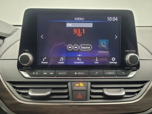 Used 2024 Nissan Altima 2.5 SV image 25