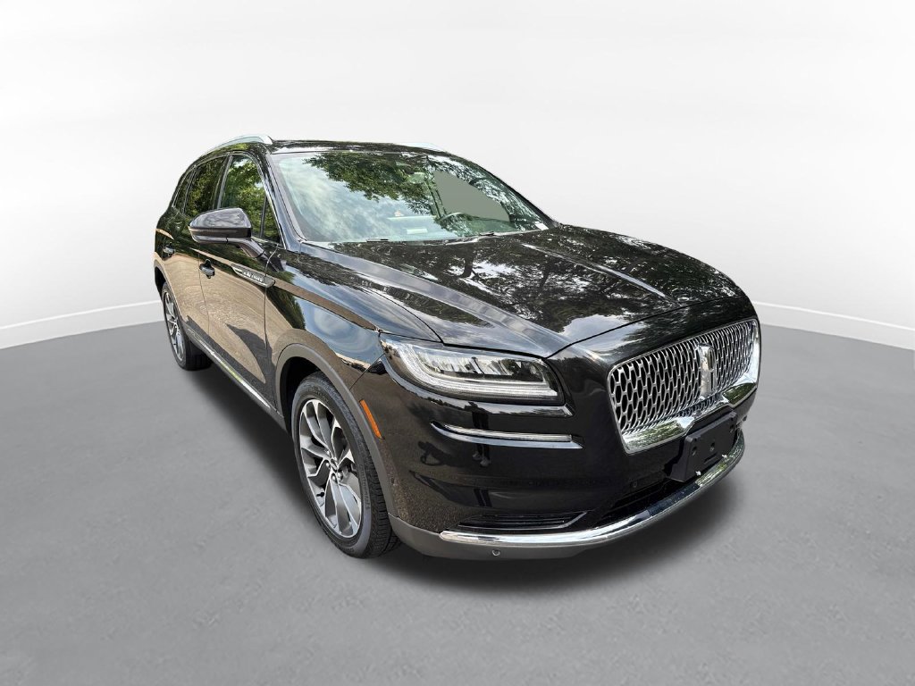Used 2023 Lincoln Nautilus Reserve w/ Equipment Group 201A AWD/4WD image 4